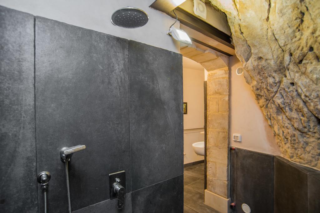 Palazzo Degli Olivi Apartment Модика Екстериор снимка